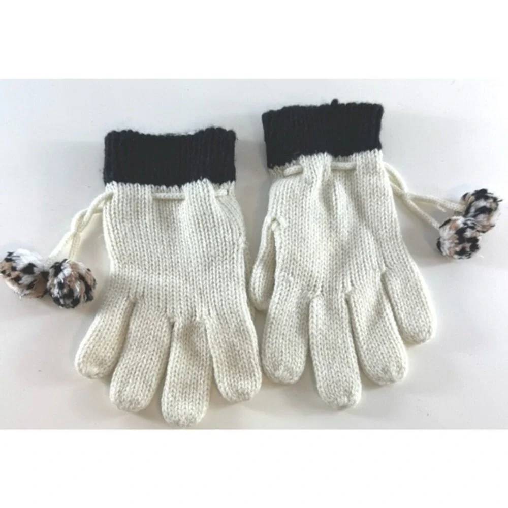 Liz Claiborne Knit Gloves with Pom Poms Cream & Black cold weather Cozy‎ 71-14
